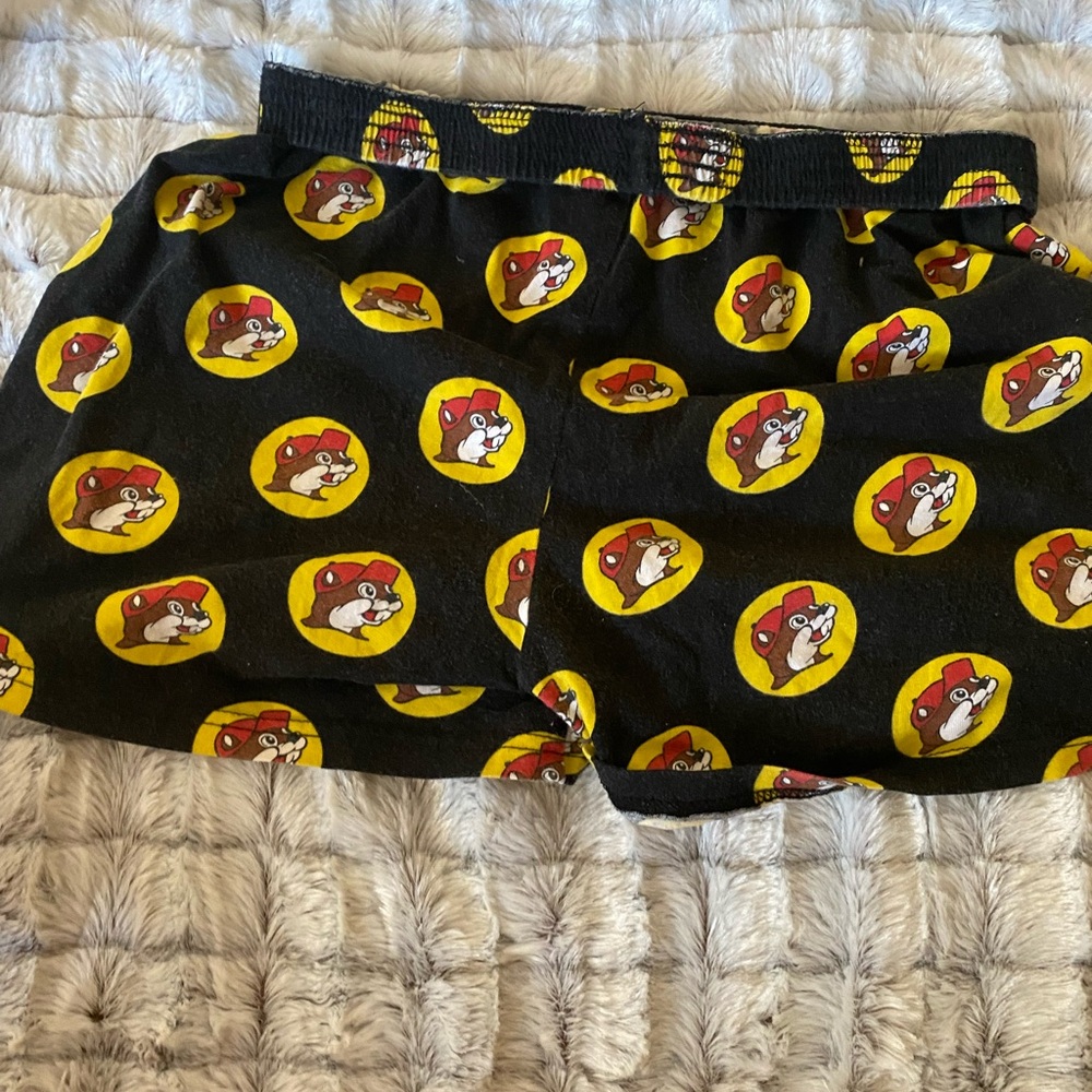 Buc-ee’s shorts size medium